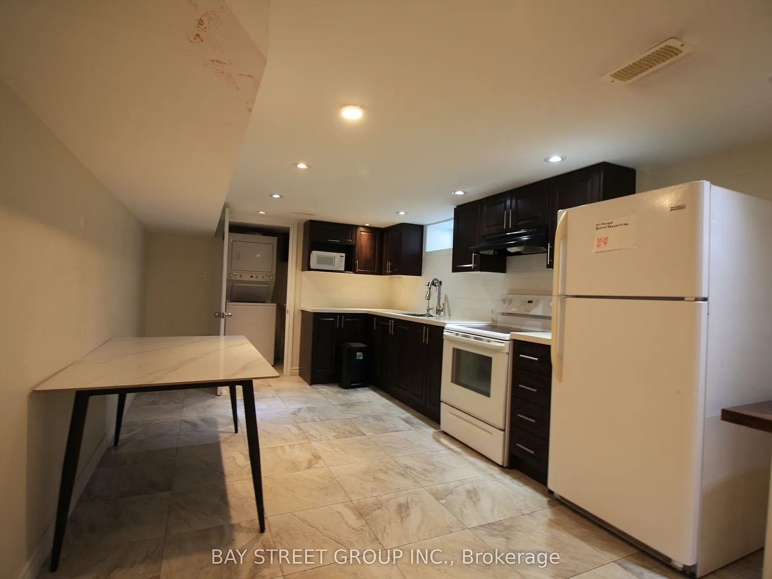 2 bed, $1,800 — Photo 4