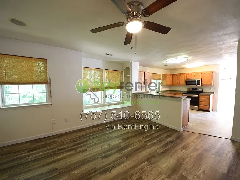 1109 Lady Ashley Dr — Photo 15