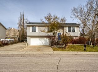 213 E Tonk St, Gillette, WY 82718