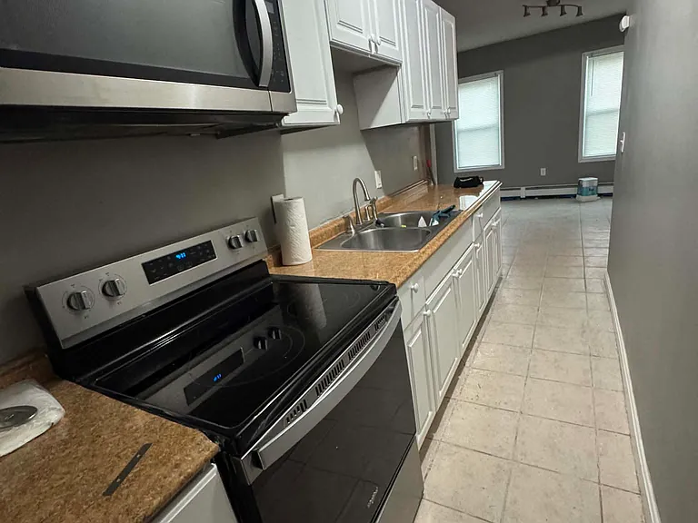 86-88 Phillips St #1 — Photo 14