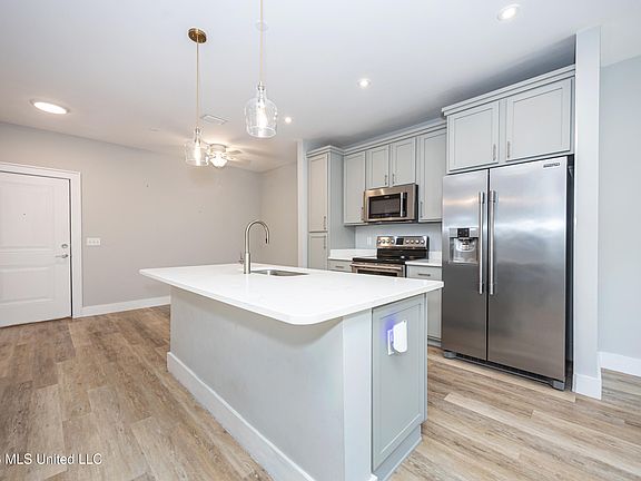 5th image of 2501 Bienville Blvd #535