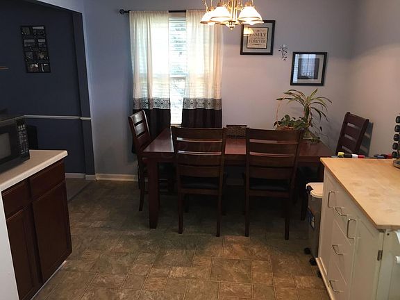 3rd image of 5769 Morningstar Dr