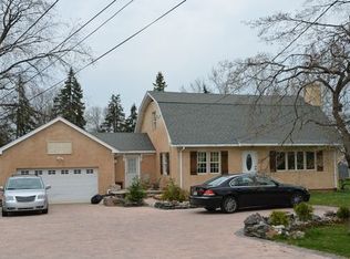 408 Oak Ridge Rd, Clark, NJ 07066