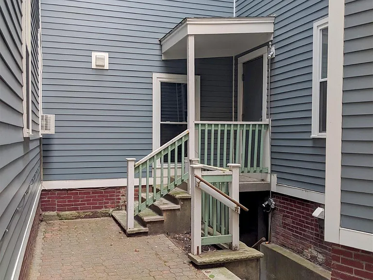 288 Prospect St #5 — Photo 15