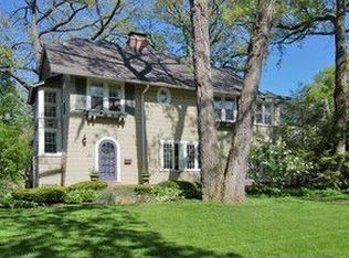 51 Crescent Pl, Wilmette, IL