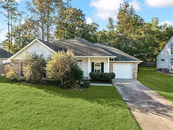 305 Chestnut St, Mandeville, LA 70471