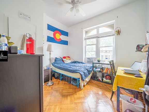 2nd image of 268 New York Ave #2