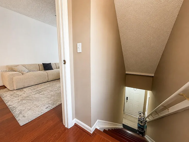 2027 SE 10th Ave #715 — Photo 6