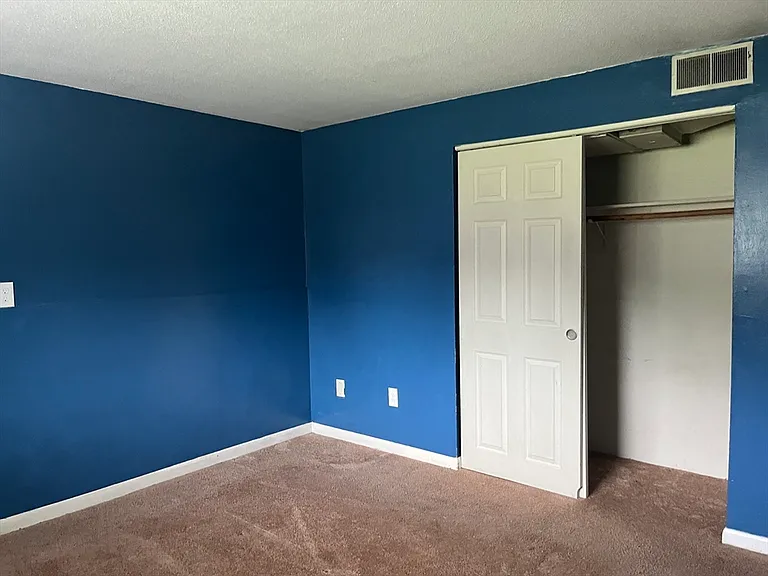 176 Maple Ave #1 — Photo 8