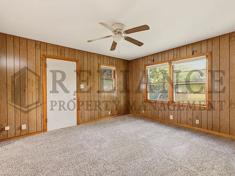1620 E Selma St — Photo 37
