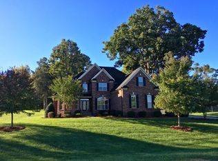 359 Arrow Point Ln, Davidson, NC 28036