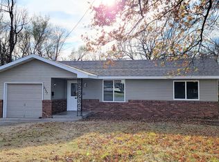 2727 N Franklin Ave, Springfield, MO 65803