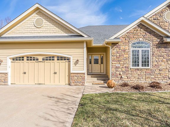 2nd image of 7625 Escalade Ct