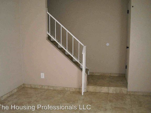 3rd image of 6556 S Granada Dr