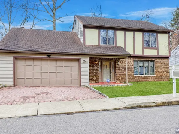 79 Palisade Ave, Westwood, NJ 07675