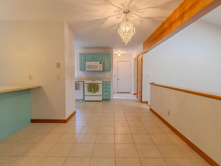 4015 Holiday North Ct — Photo 8