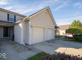 8428 Hague Rd #13, Indianapolis, IN 46256