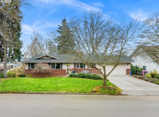 6416 NW Dogwood Dr, Vancouver, WA 98663