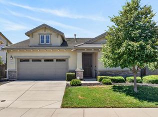 9884 Bluefin Way, Elk Grove, CA 95757