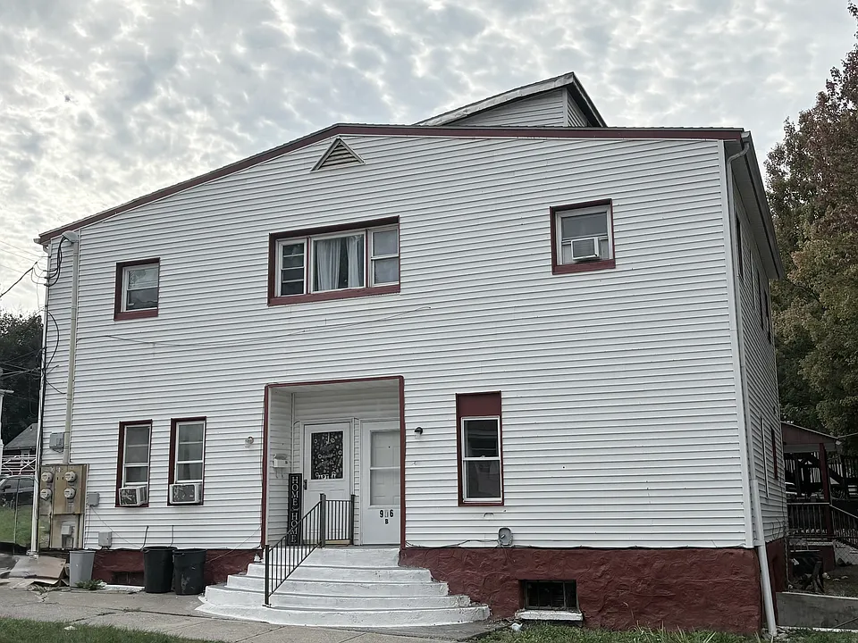 906 Argus St #B