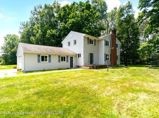 5749 Delta River Dr, Lansing, MI 48906