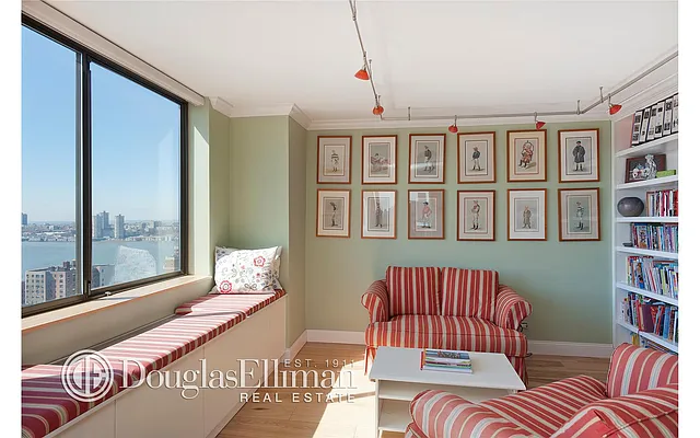 Rented by Douglas Elliman | media 23