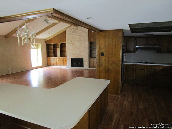4th image of 606 Crestway Dr