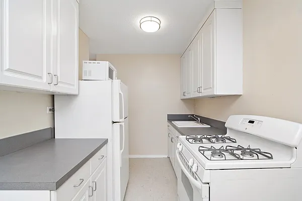 Rented by Edwards & Noble Properties LTD | media 2