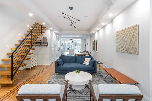 Rented by Compass | media 2