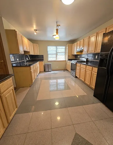 2836 N Damen Ave #2 Photo 1