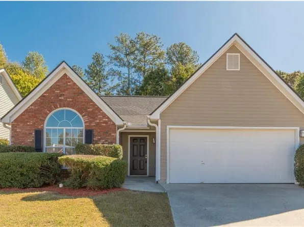 2110 Laurel Pointe Ln, Lawrenceville, GA 30043