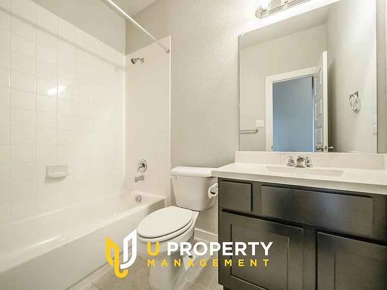 1113 Sheldon Dr — Photo 11