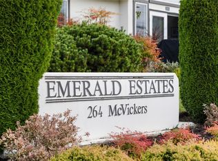 264 McVickers St #204, Parksville, BC