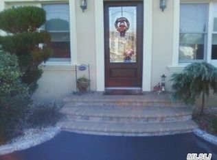 5 Bayview Pl E, Massapequa, NY