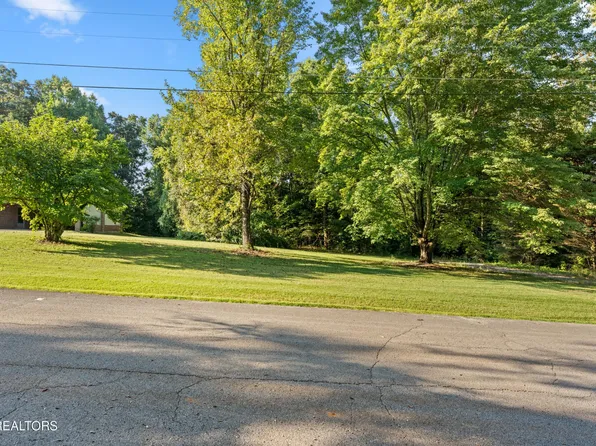 537 Bob White Dr, Loudon, TN 37774