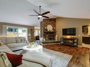 12420 Torrey Pines Dr, Auburn, CA 95602