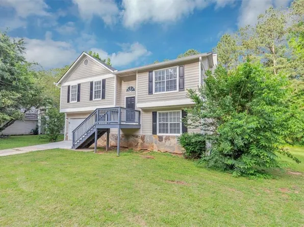 5290 Forest Downs Ln, Atlanta, GA 30349