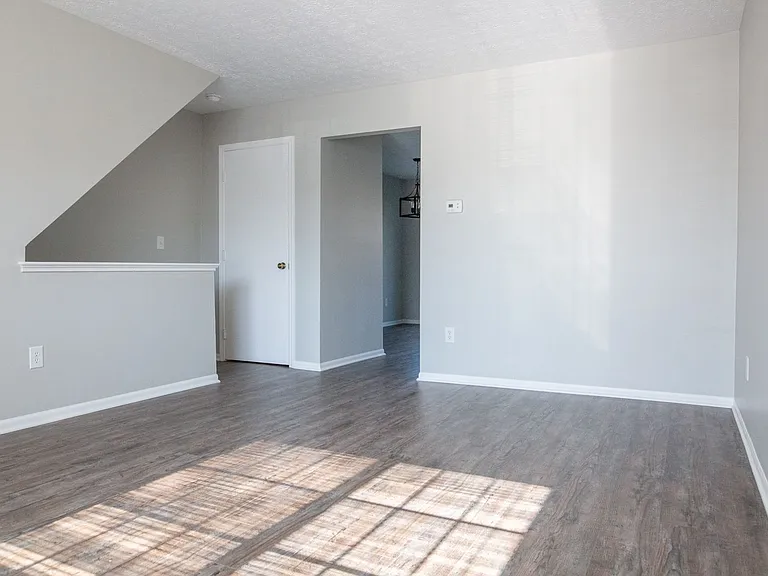 7778 Deercrest Ct — Photo 10