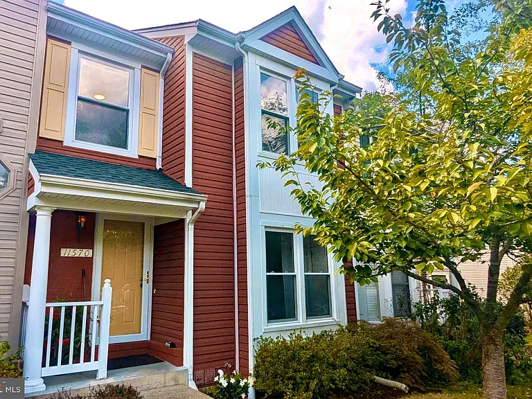 11570 Hill Meade Ln — Photo 2