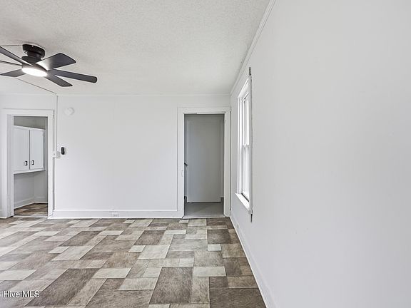 5th image of 200 Queen Street