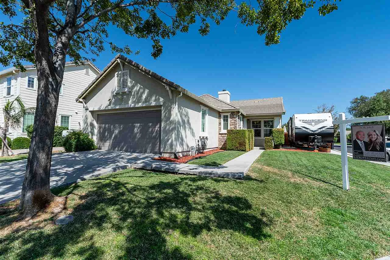 2709 Jackson Ave photo 1