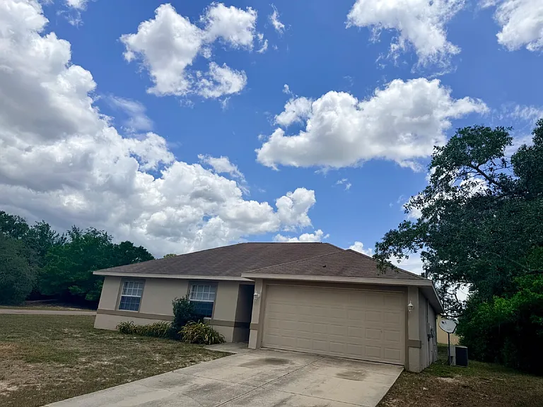 2380 Summerfield Ave — Photo 3