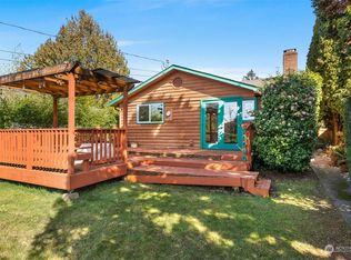 10030 40th Ave SW, Seattle, WA 98146