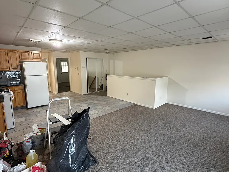 273 Centre Ave — Photo 11