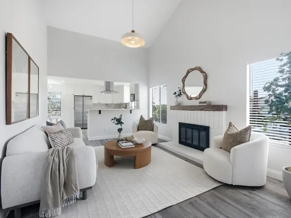 2053 Golden Circle Dr, Escondido, CA 92026
