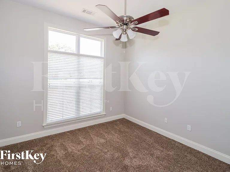 150 Fair View Ln — Photo 12
