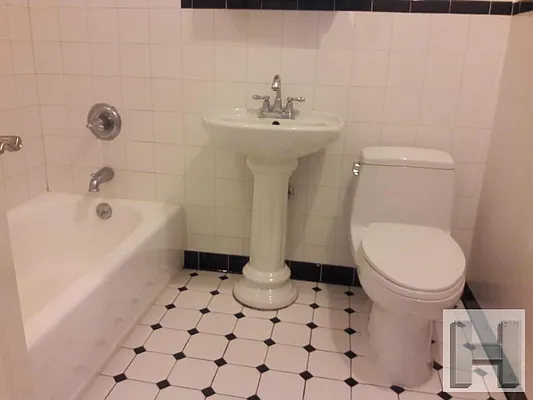 Rented by Harlem Lofts | media 9