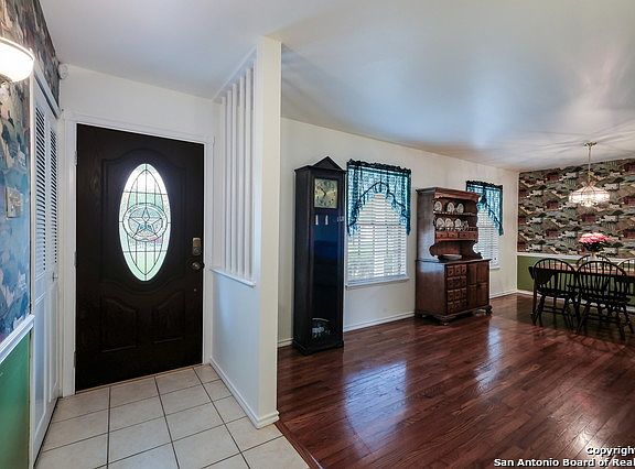 3rd image of 5231 Galahad Dr