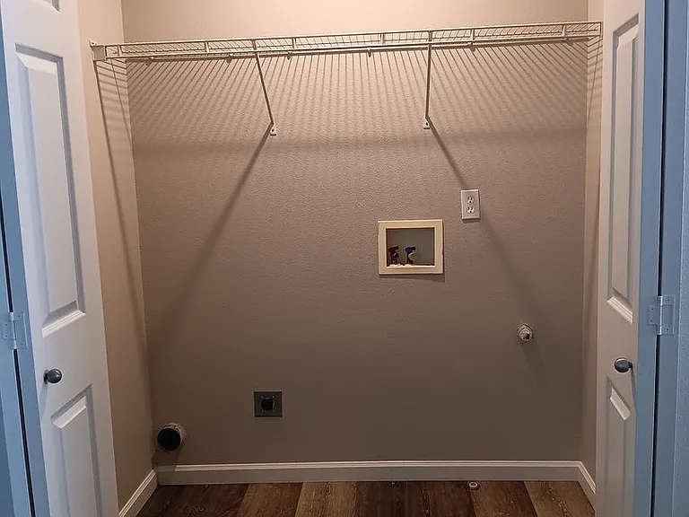 652 Jasmine Cir — Photo 14
