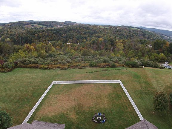 5th image of 363 Meadowview Dr